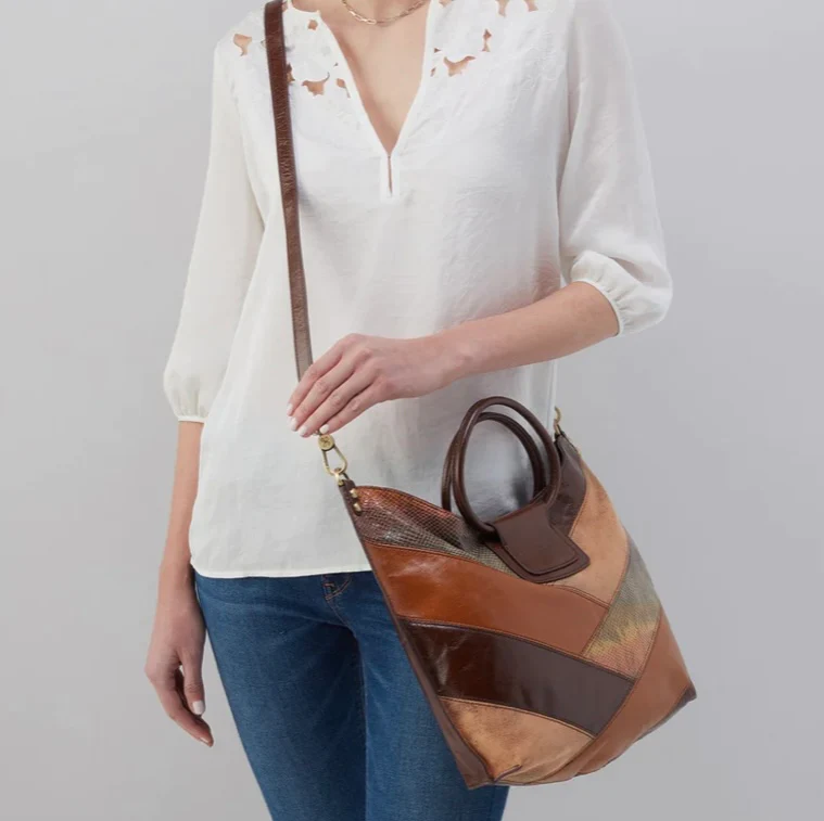 shelia tote in mocha on a white background